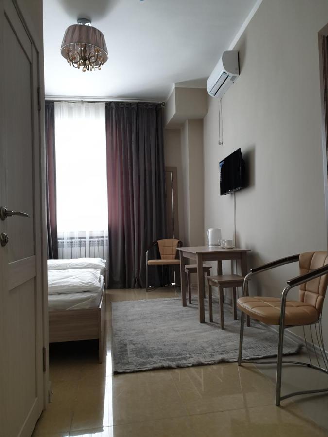 Station Hostel Atyrau Exterior photo